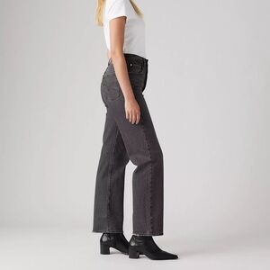 Levi’s Ribcage Straight Womens Jeans in Well Worn Black